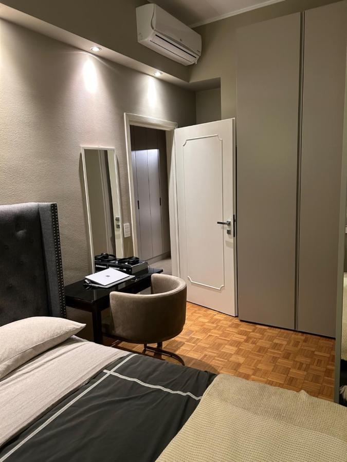Elegante Stanza Nel Cuore Di Porta Venezia A Milano Bagian luar foto